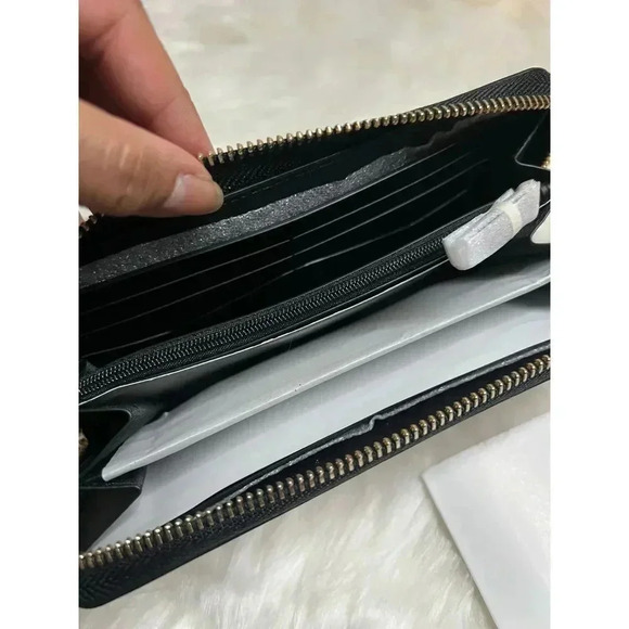 Kate Spade Large Continental Wallet 
Black& Warm Beige - Picture 8 of 8